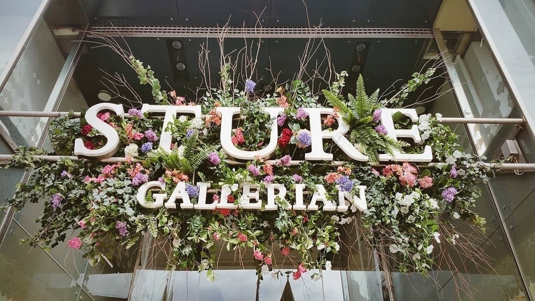 Sturegallerian entrance